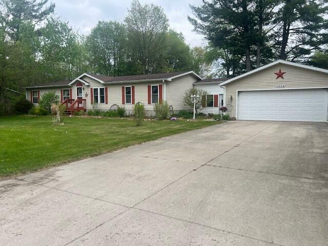Property Photo: 12596 Rosemary Avenue MI 49327