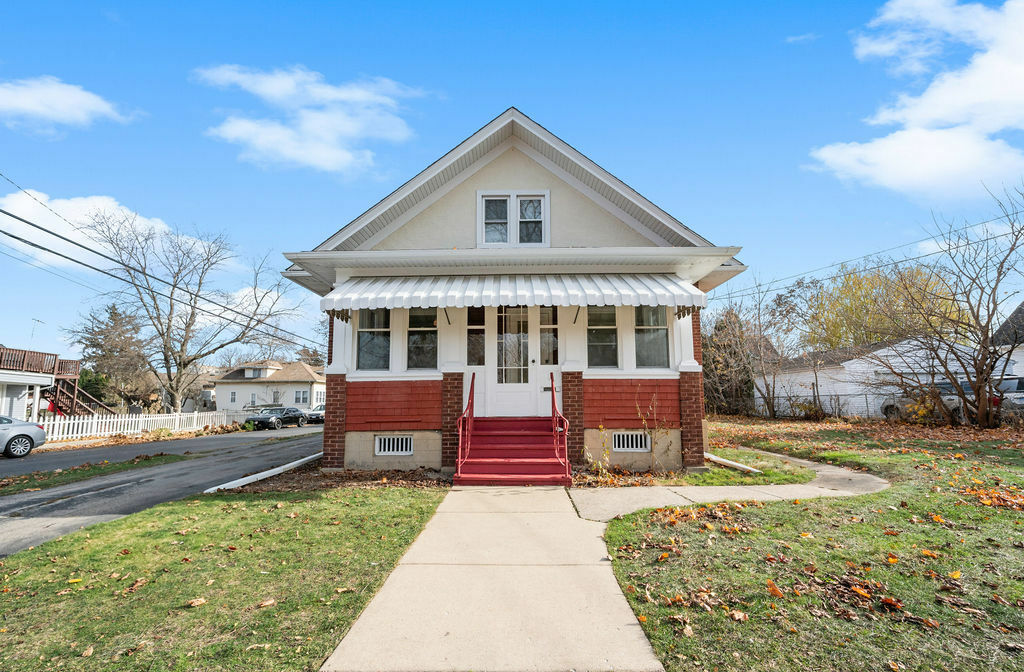 Property Photo:  363 Hill Avenue  IL 60120 