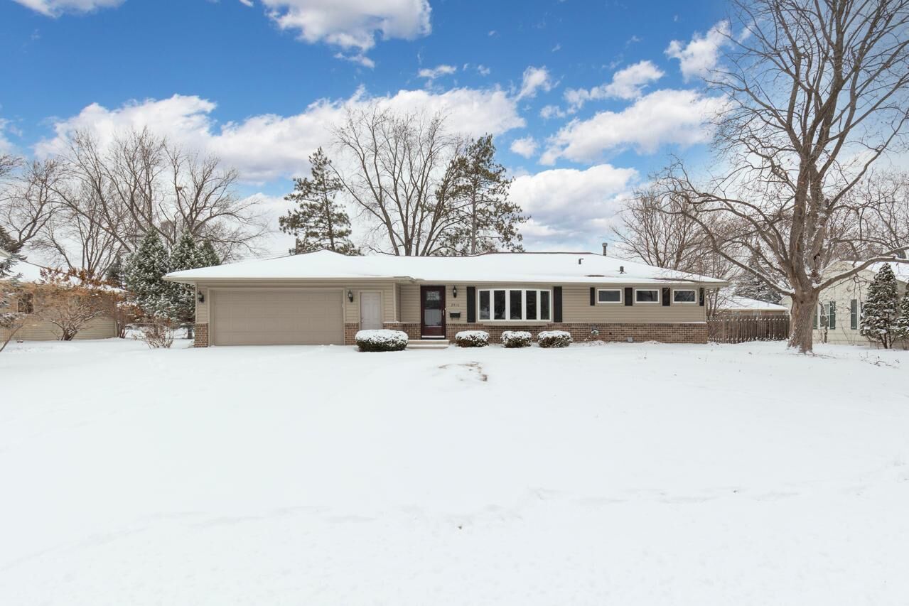 Property Photo: 2910 Washburn Place MN 55431