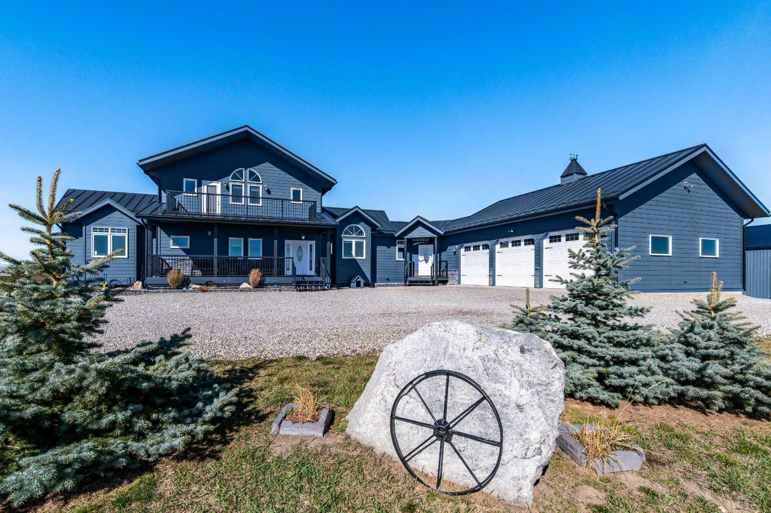 Property Photo: 642157 72 Street E AB T0L 0P0