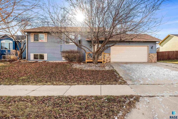 6519 55th St  Sioux Falls SD 57106 photo