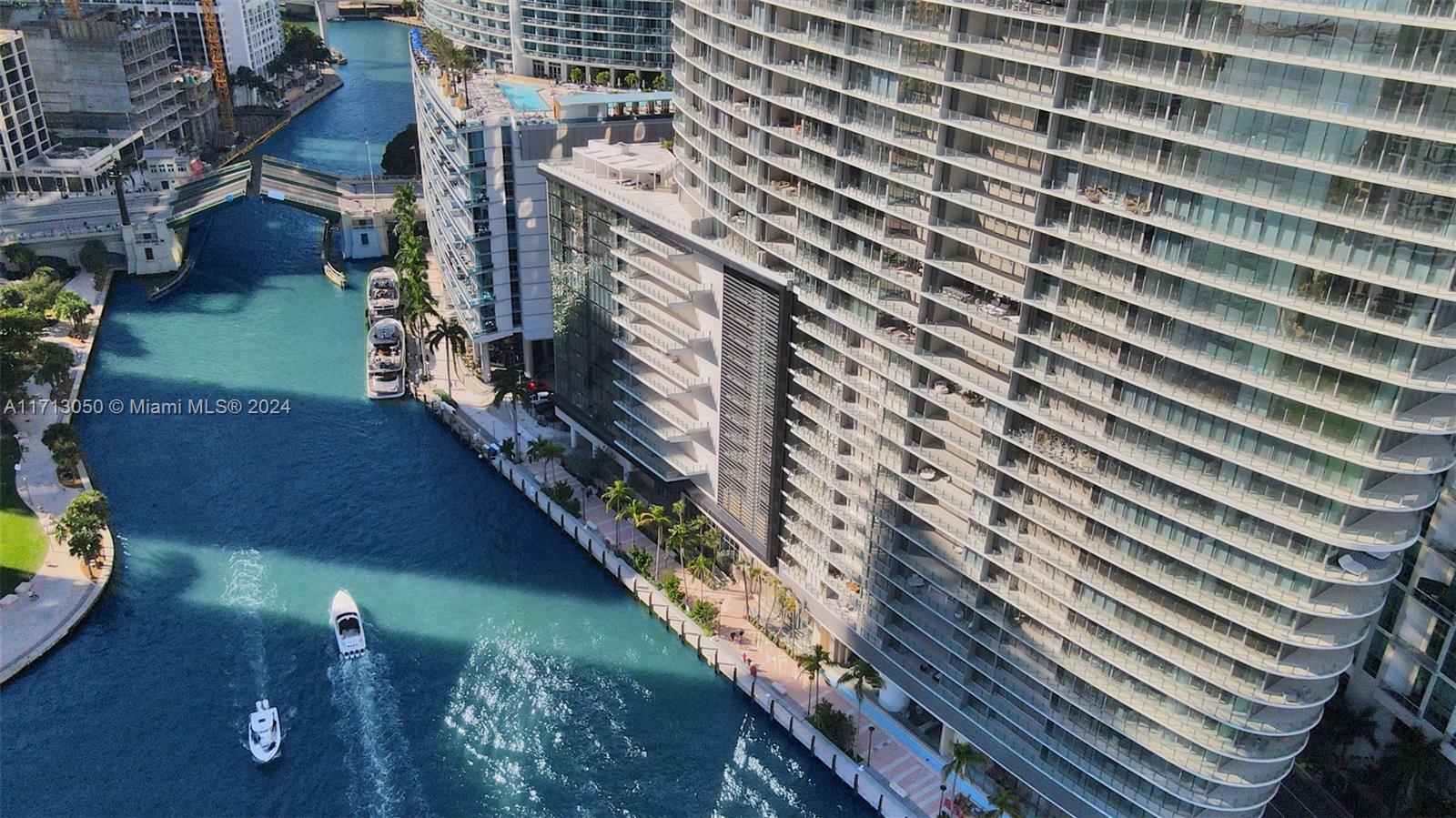 Property Photo:  300 Biscayne Blvd Way 3605  FL 33131 