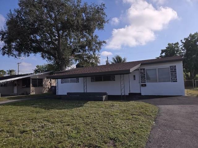 Property Photo:  6720 Meade St  FL 33024 