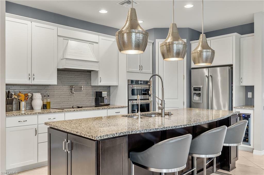 Property Photo: 10805 Dennington Rd FL 33913