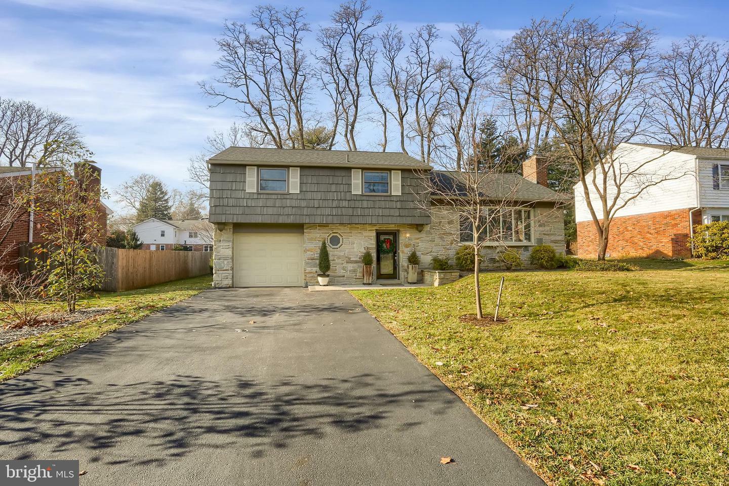 Property Photo:  1726 Santa Barbara Drive  PA 17601 