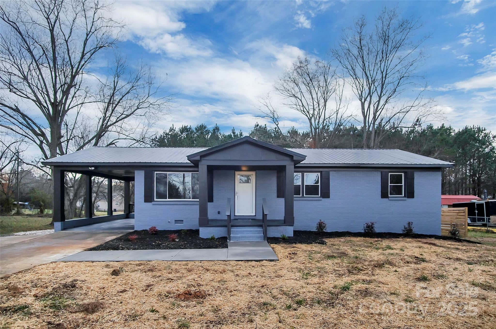 Property Photo:  623 Oak Grove Road  NC 28086 