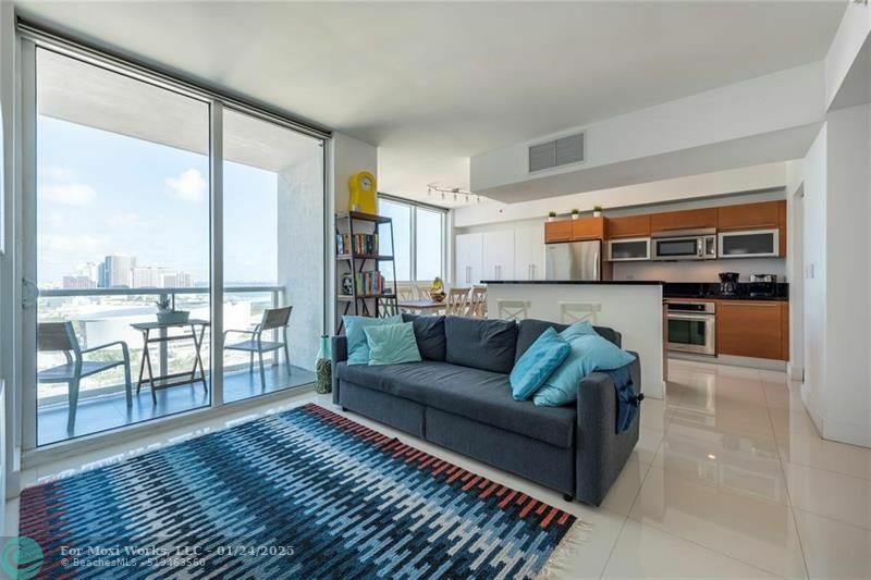 Property Photo:  244 Biscayne Blvd 2308  FL 33132 