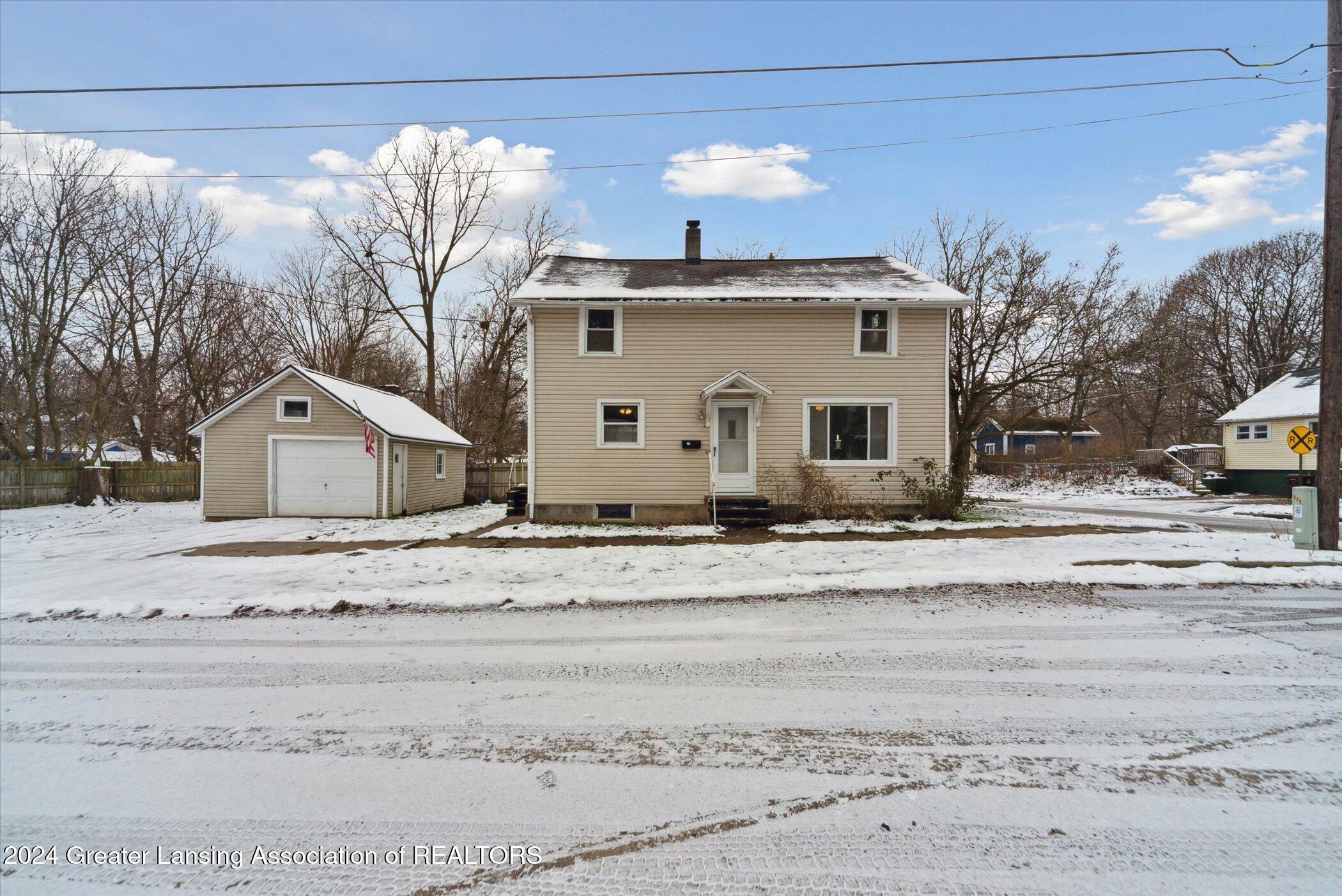 Property Photo:  321 Foote Street  MI 48813 