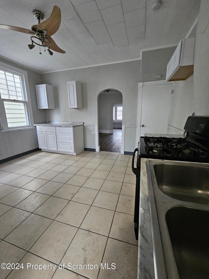 76 Sylvanus Street  Wilkes-Barre PA 18702 photo