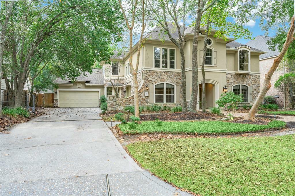 127 E Beckonvale Circle  The Woodlands TX 77382 photo