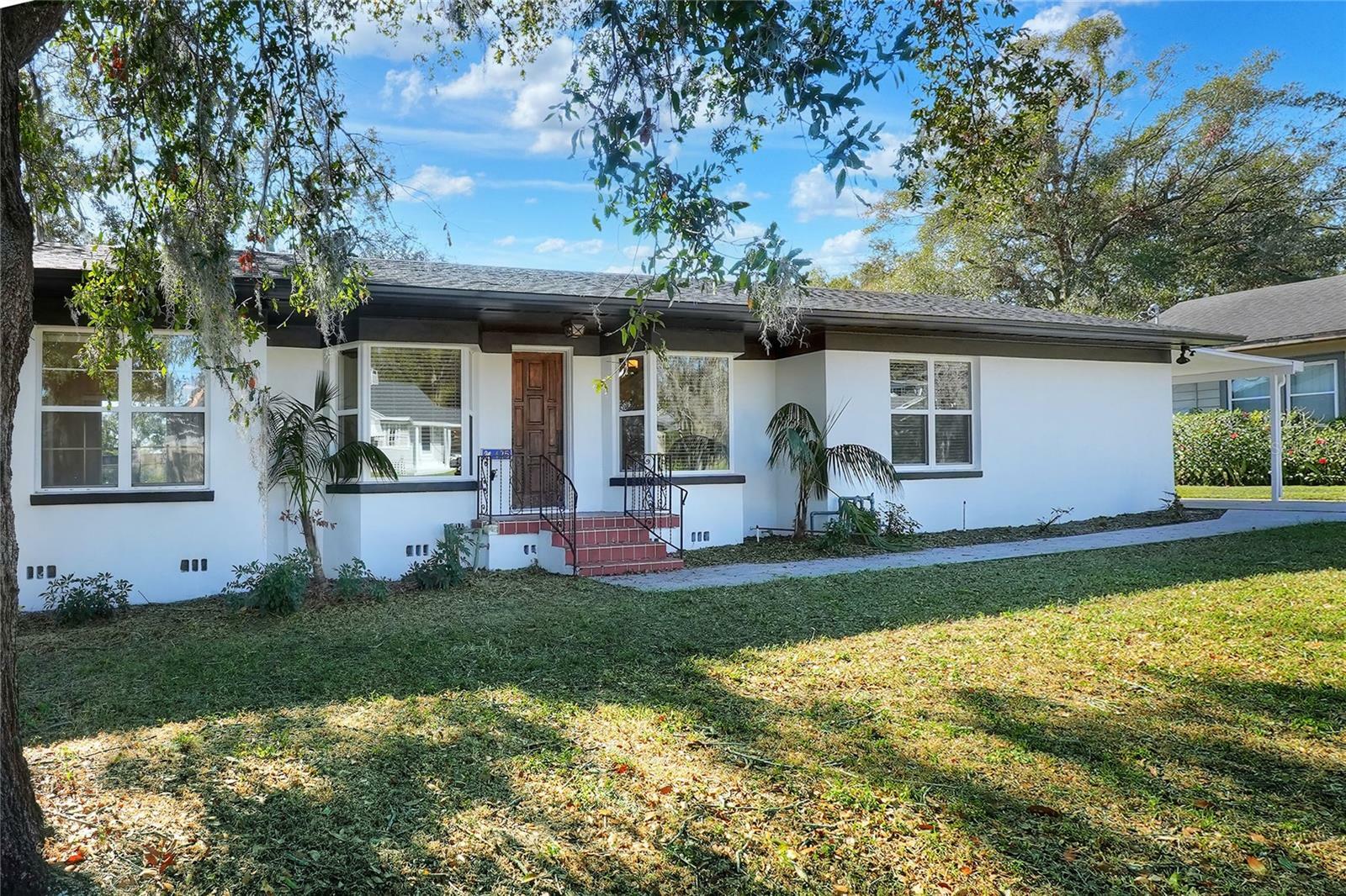 Property Photo:  425 E Belmar Street  FL 33803 