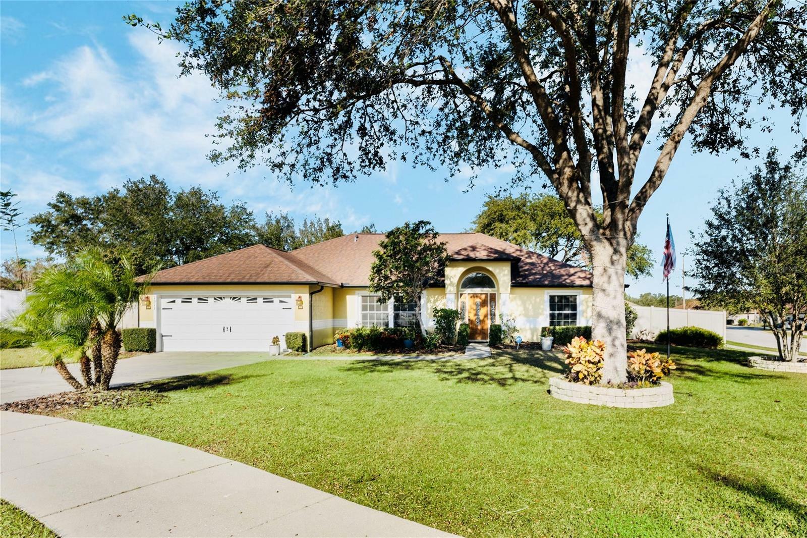 Property Photo: 1311 Plover Court FL 34736