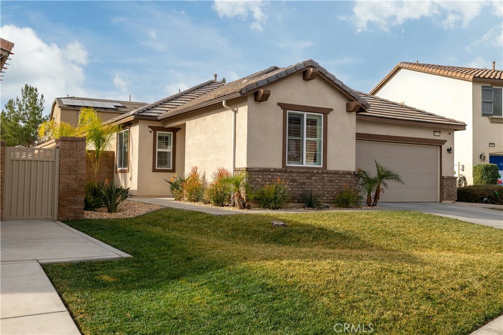 Property Photo:  34353 Gilia Court  CA 92532 