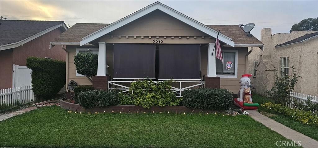 Property Photo: 5575 Cerritos Avenue CA 90805