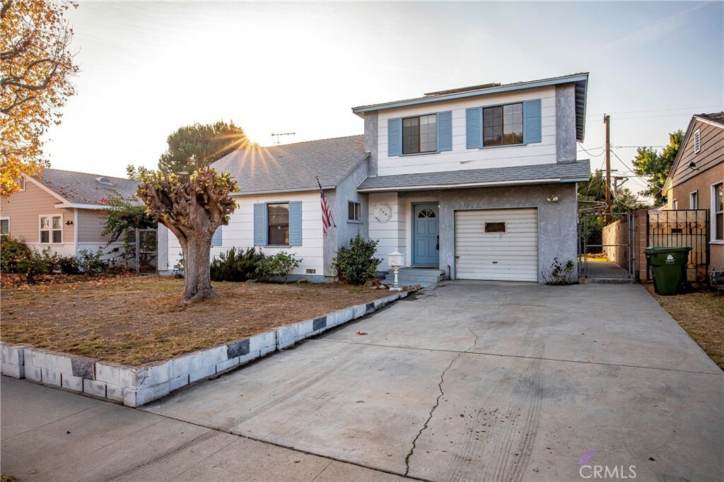 Property Photo:  7461 Leescott Avenue  CA 91406 