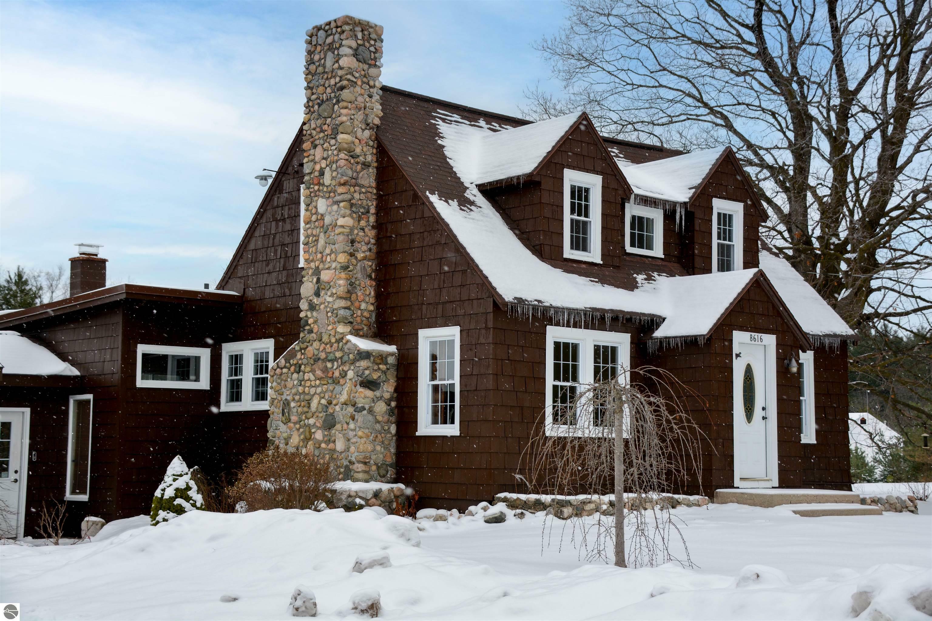 Property Photo:  8616 Cedar Run Road  MI 49684 