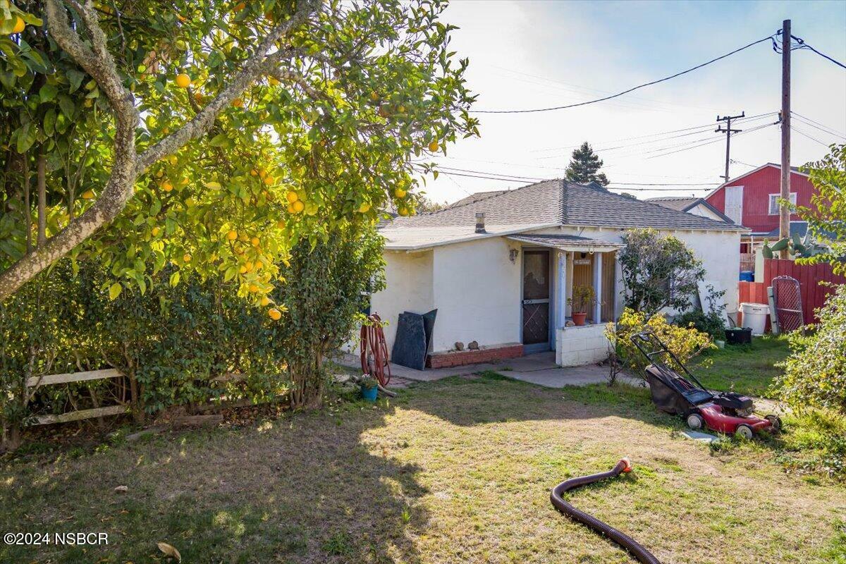 Property Photo:  520 Union Avenue  CA 93455 