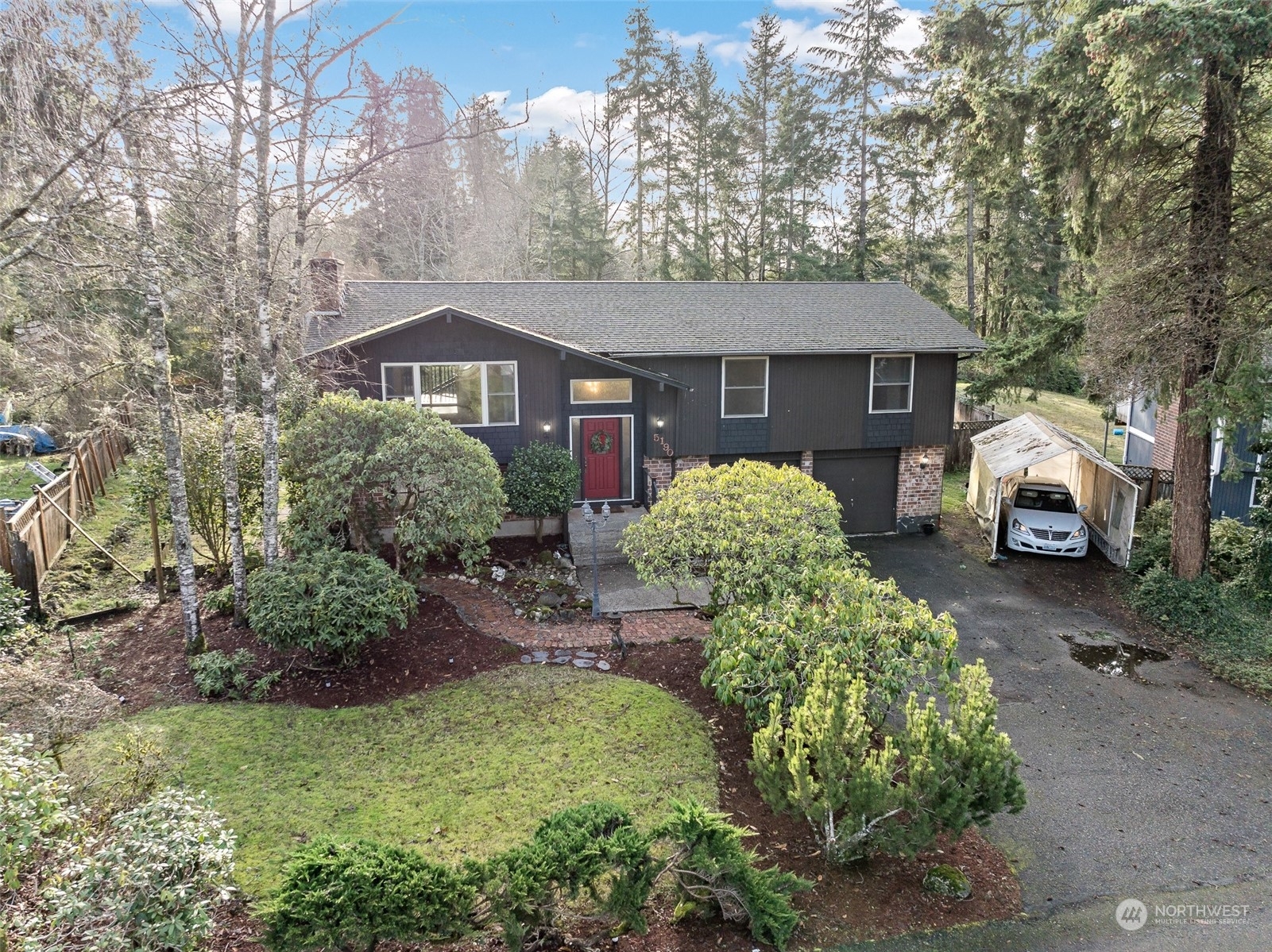 Property Photo:  5190  Granada Place SE  WA 98366 