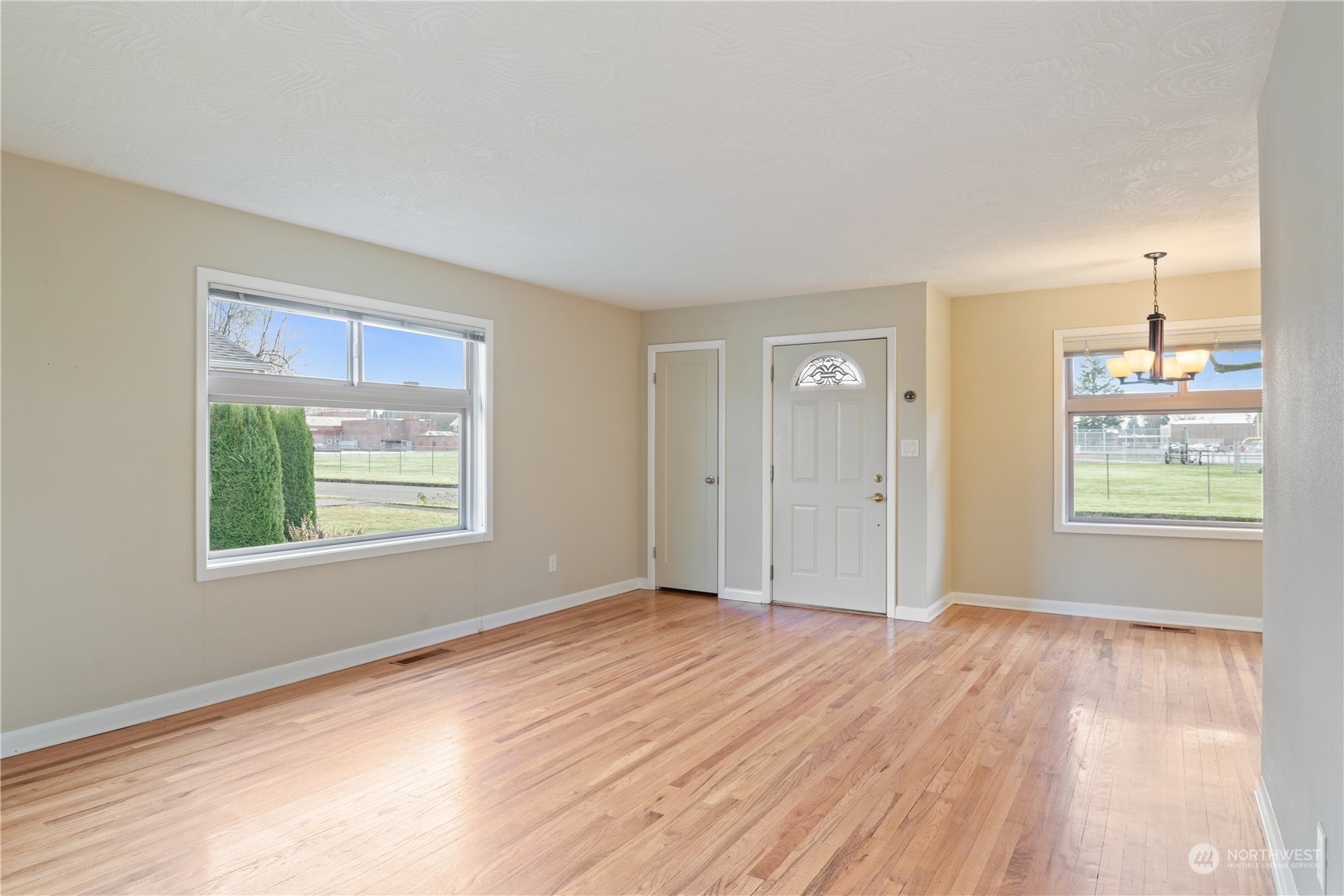 Property Photo: 2824 Larch Street WA 98632