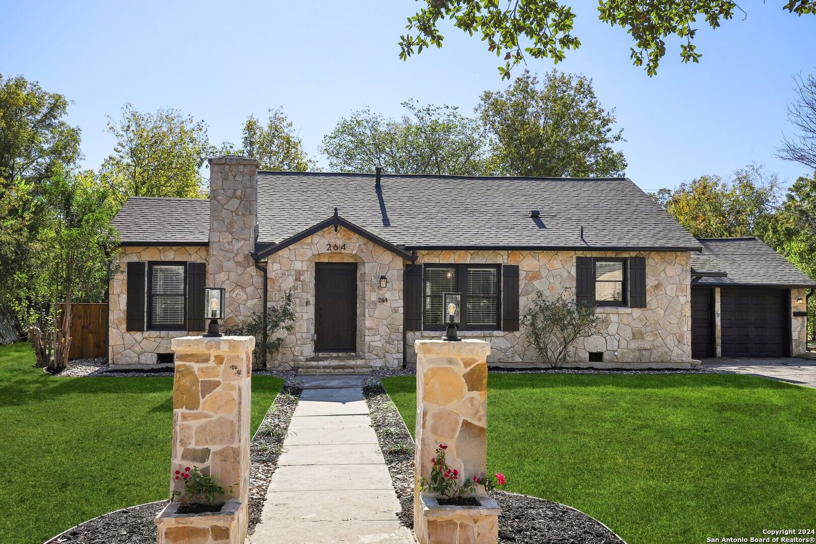 Property Photo:  264 Hermine Blvd  TX 78212 