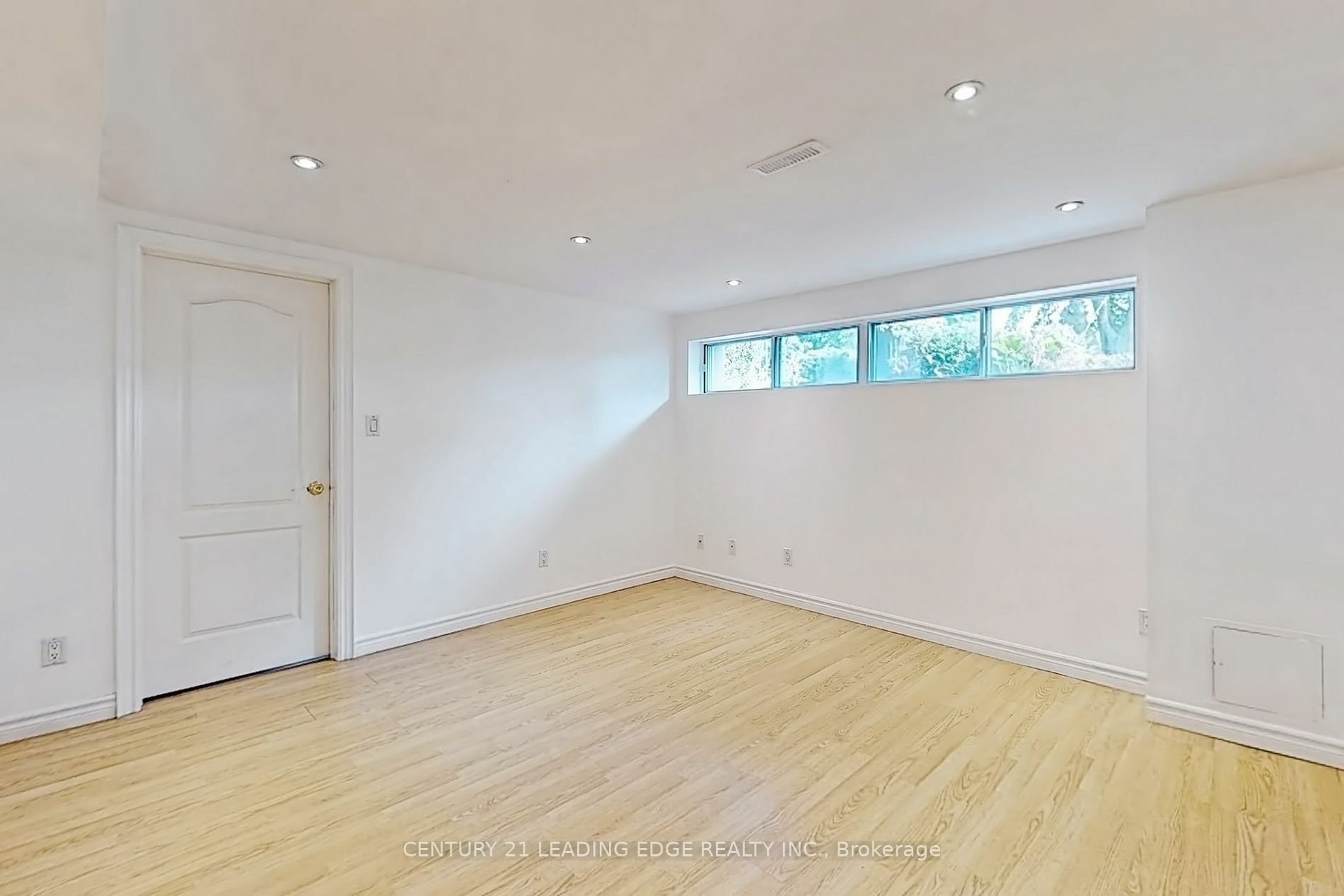 Property Photo:  68 Packard Blvd  ON M1P 4K5 