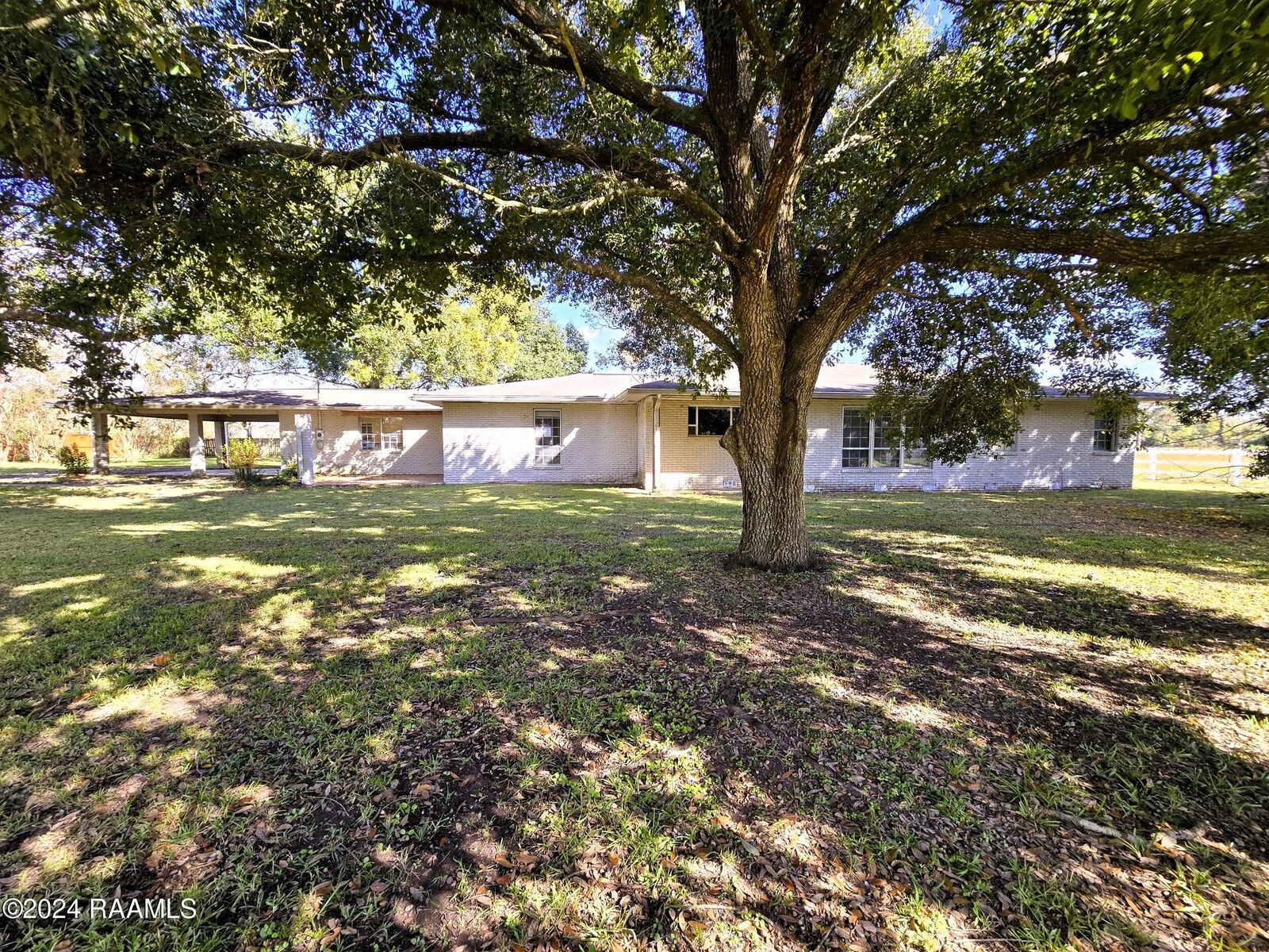Property Photo: 304 Public Road LA 70578