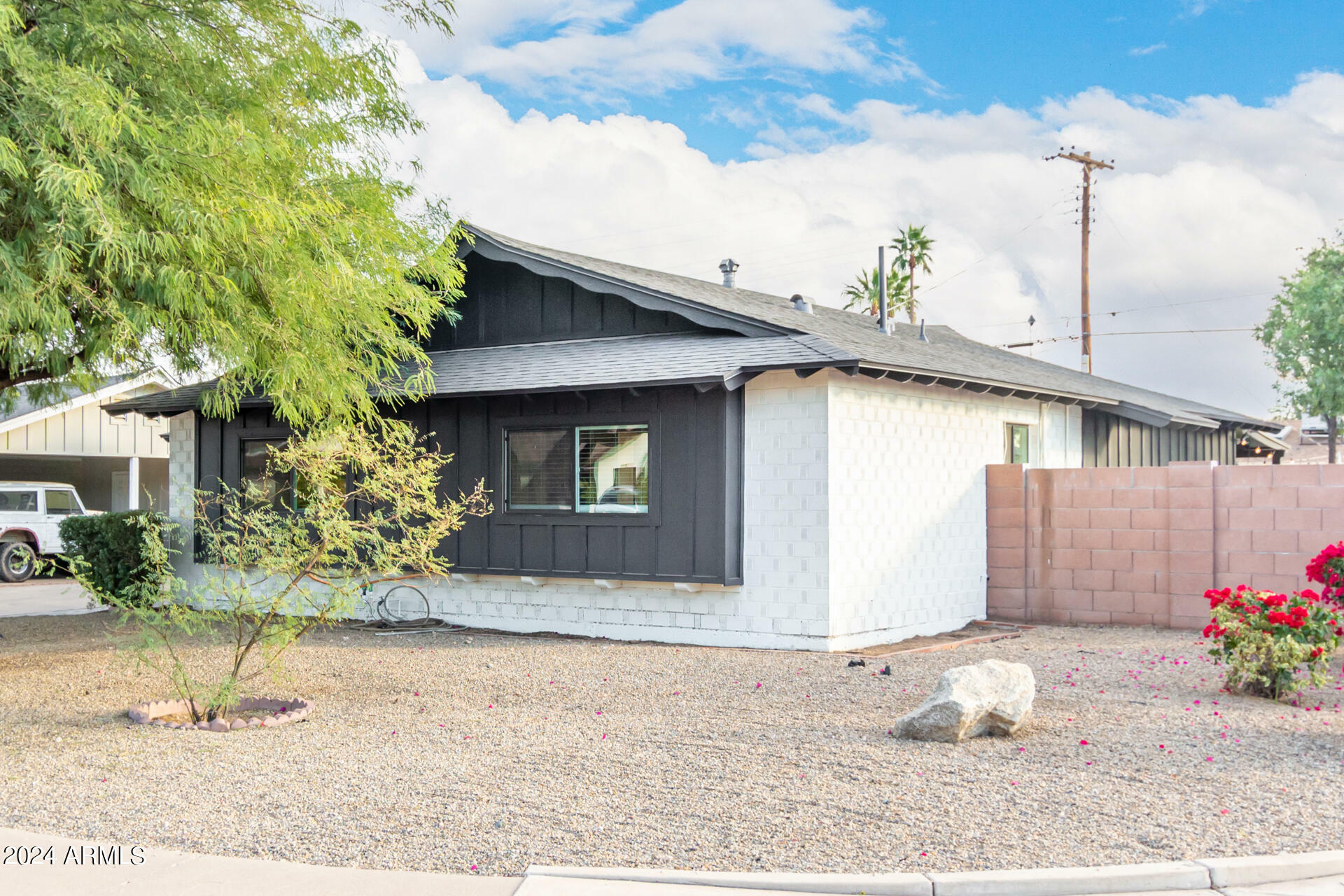 Property Photo:  8601 E Roanoke Avenue  AZ 85257 