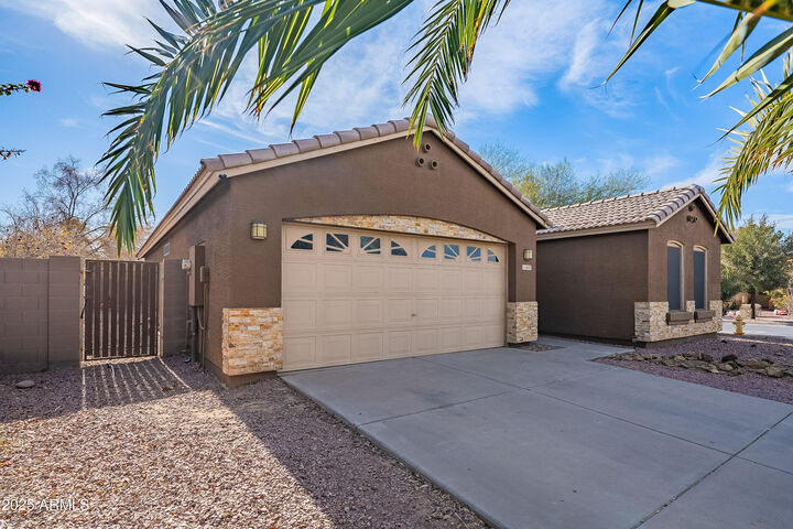 Property Photo:  8157 W Gibson Lane  AZ 85043 
