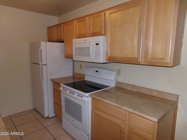 Property Photo: 1942 S Emerson -- 222 AZ 85210