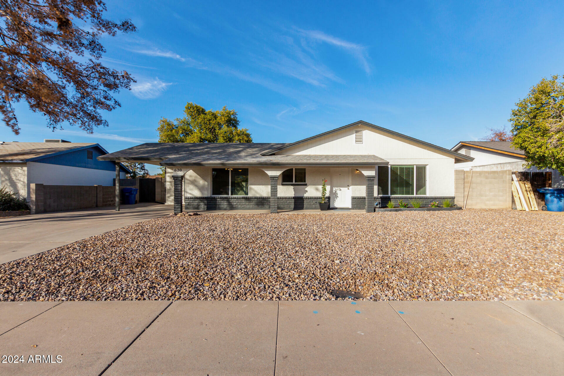 Property Photo:  620 E Auburn Drive  AZ 85283 