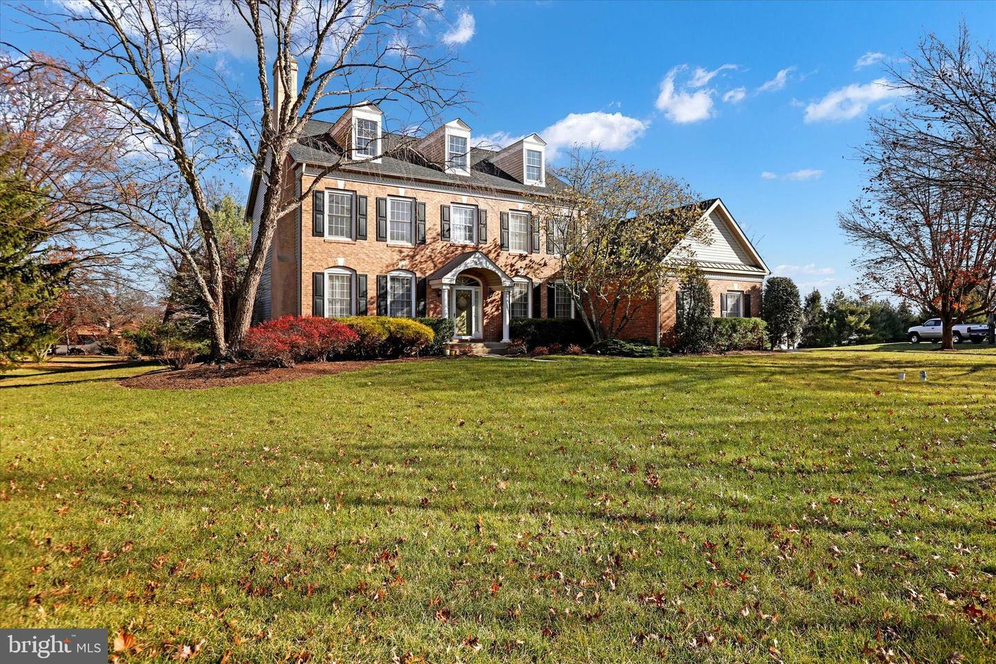 Property Photo:  1612 Thistlewood Drive  PA 18977 