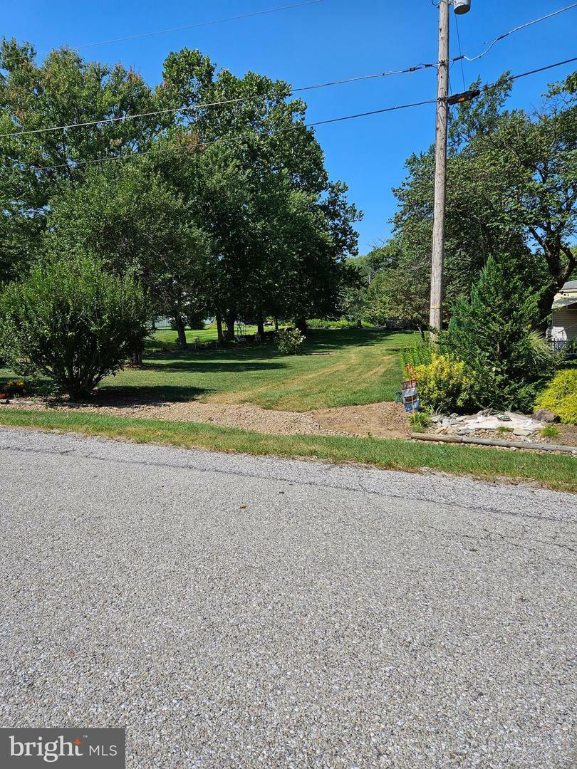 Property Photo:  11 Thomas Drive  PA 17316 