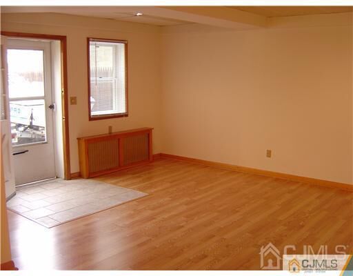 Property Photo:  54 Loring Avenue 1  NJ 08817 