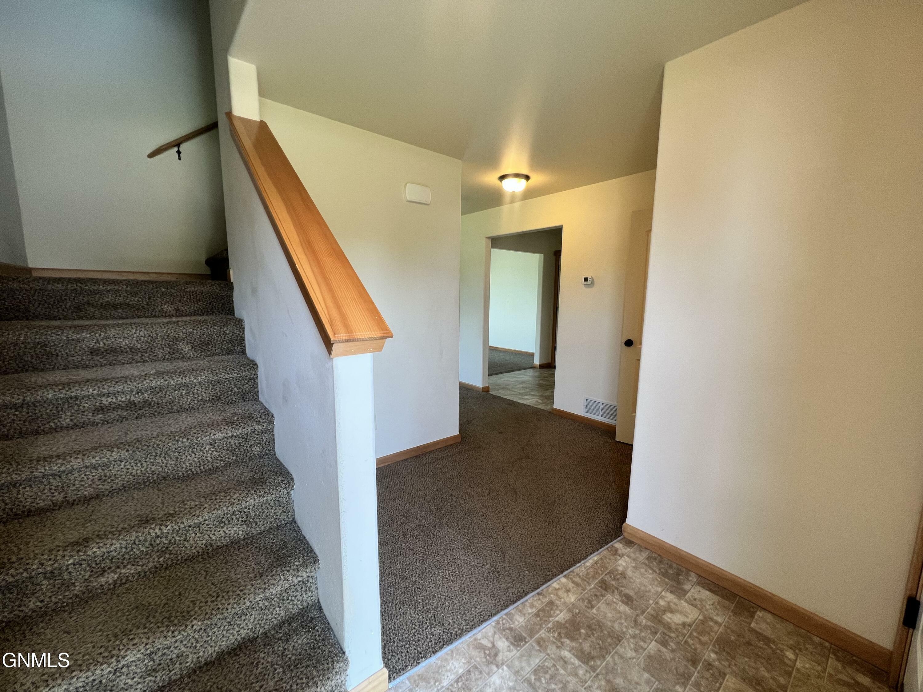 Property Photo:  302 5th Avenue W  ND 58773 