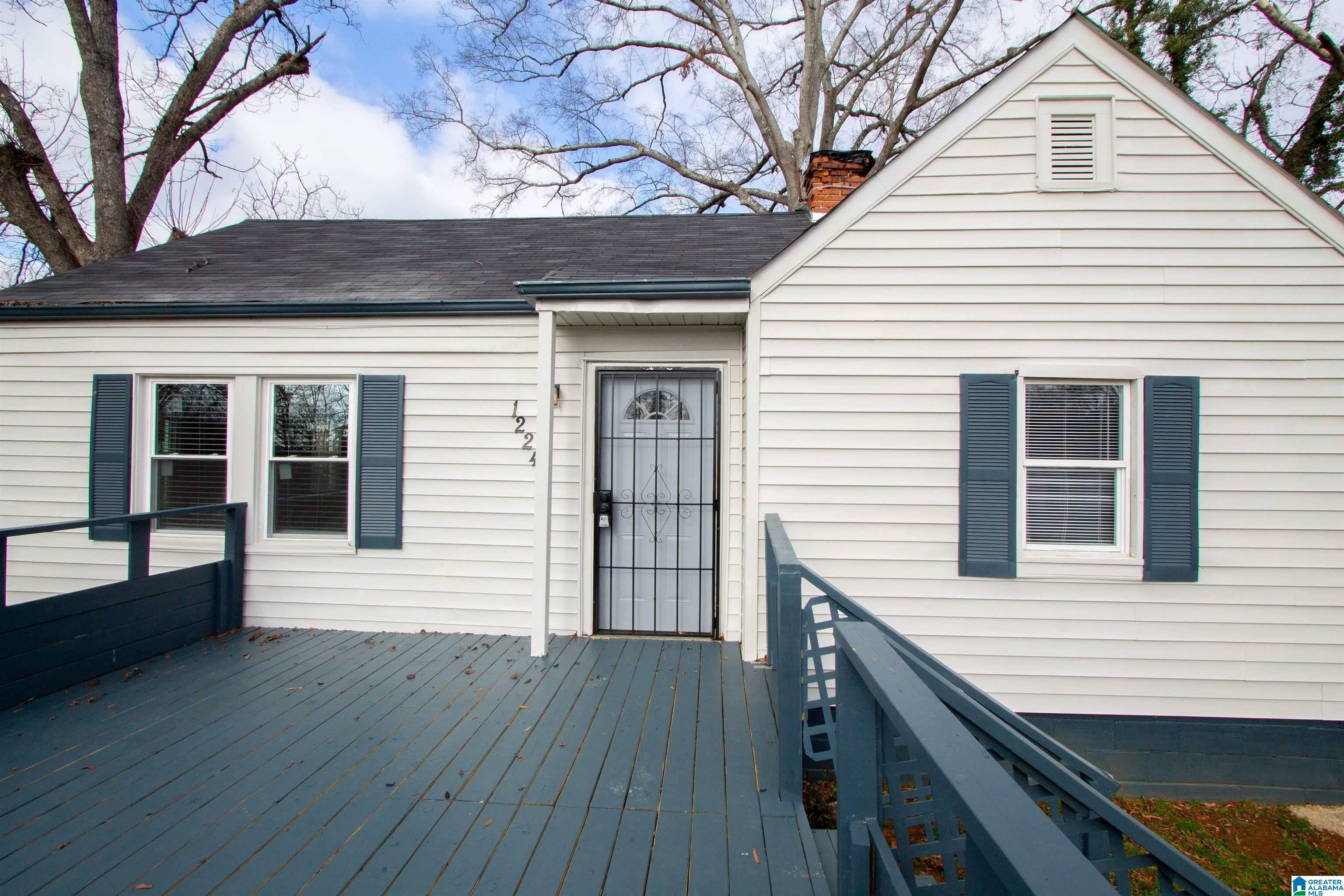 Property Photo:  1224 Pineview Road  AL 35228 