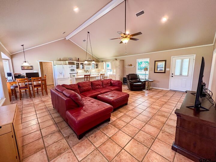 Property Photo:  1007 NE Cr 2010  TX 75457