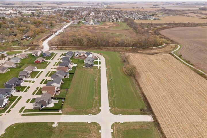 Property Photo: 2320 Whispering Meadow Dr IA 52240