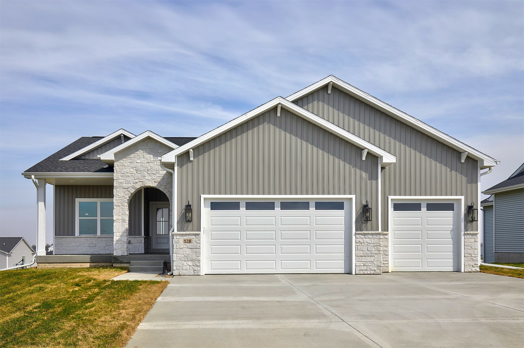 Property Photo: 528 W Centennial Drive IA 50124