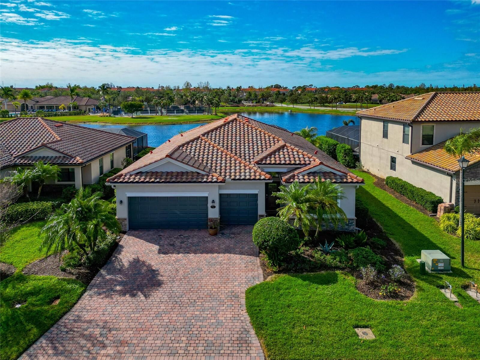 Property Photo: 6720 Wild Lake Terrace FL 34212