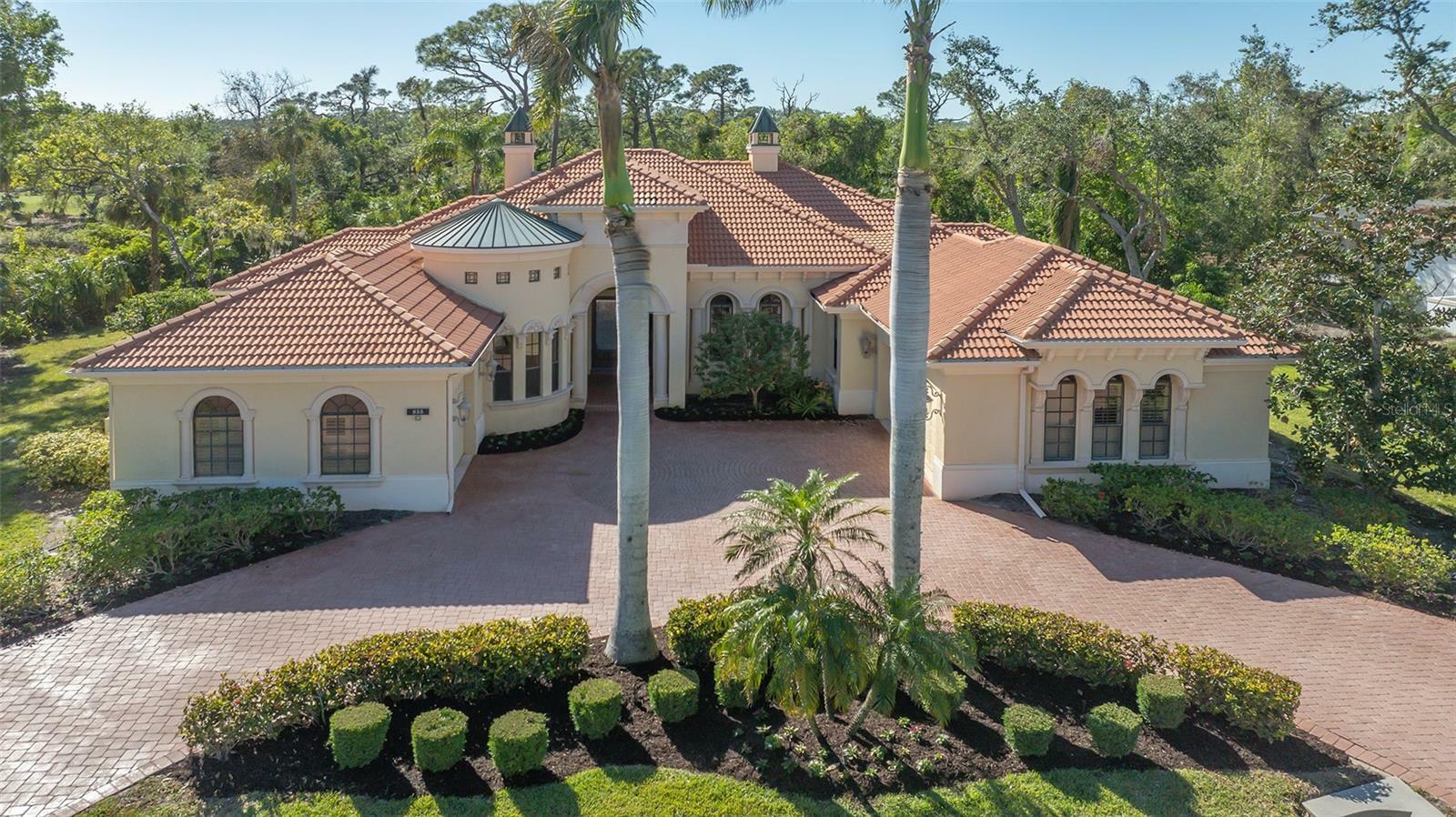 Property Photo:  855 Macewen Drive  FL 34229 