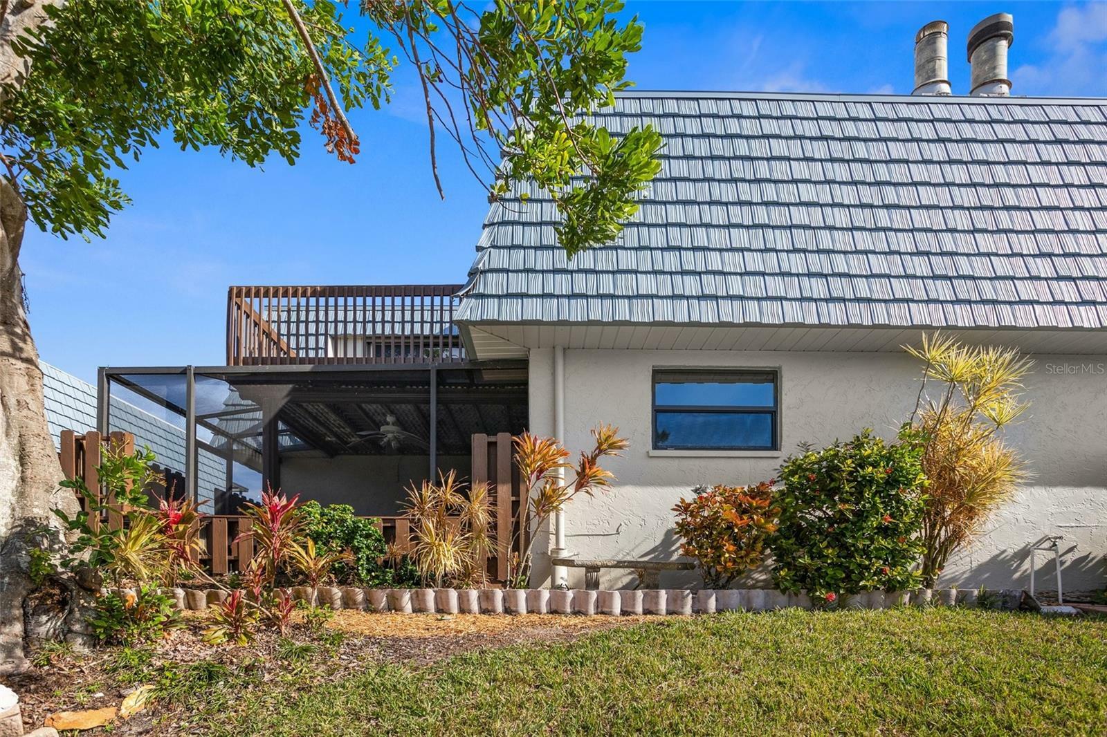Property Photo: 9386 Tradewinds Avenue FL 33776