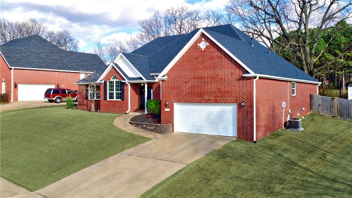 Property Photo:  3947 Savannah Lane  AR 72762 