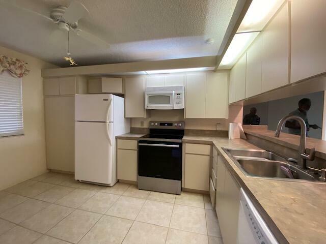 Property Photo:  2421 Village Boulevard 104  FL 33409 