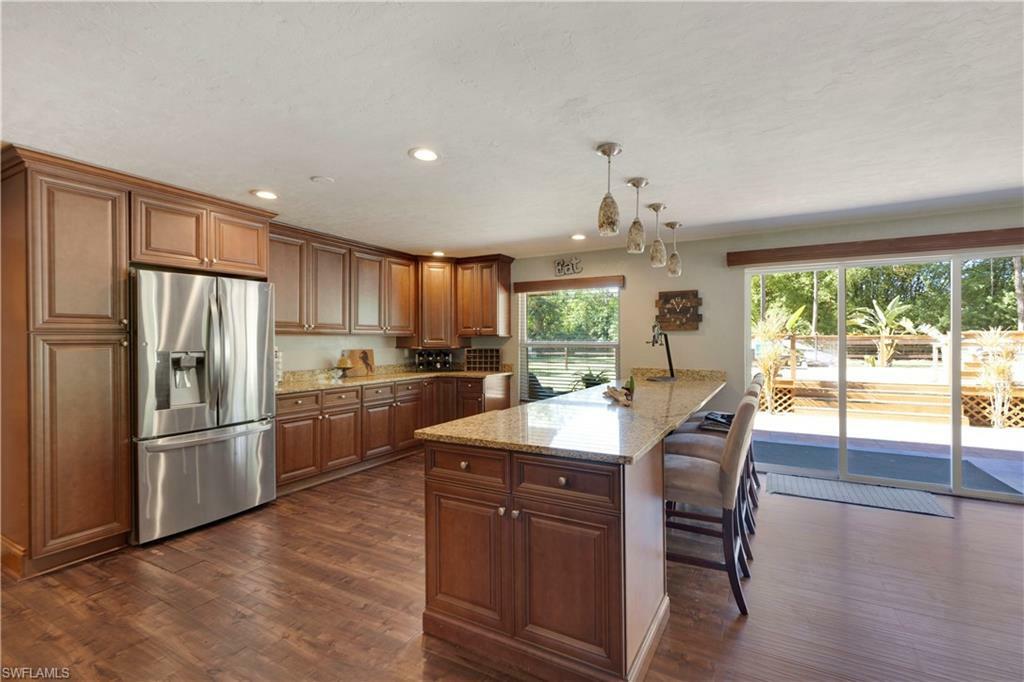 Property Photo: 25314 Pinson Dr FL 34135