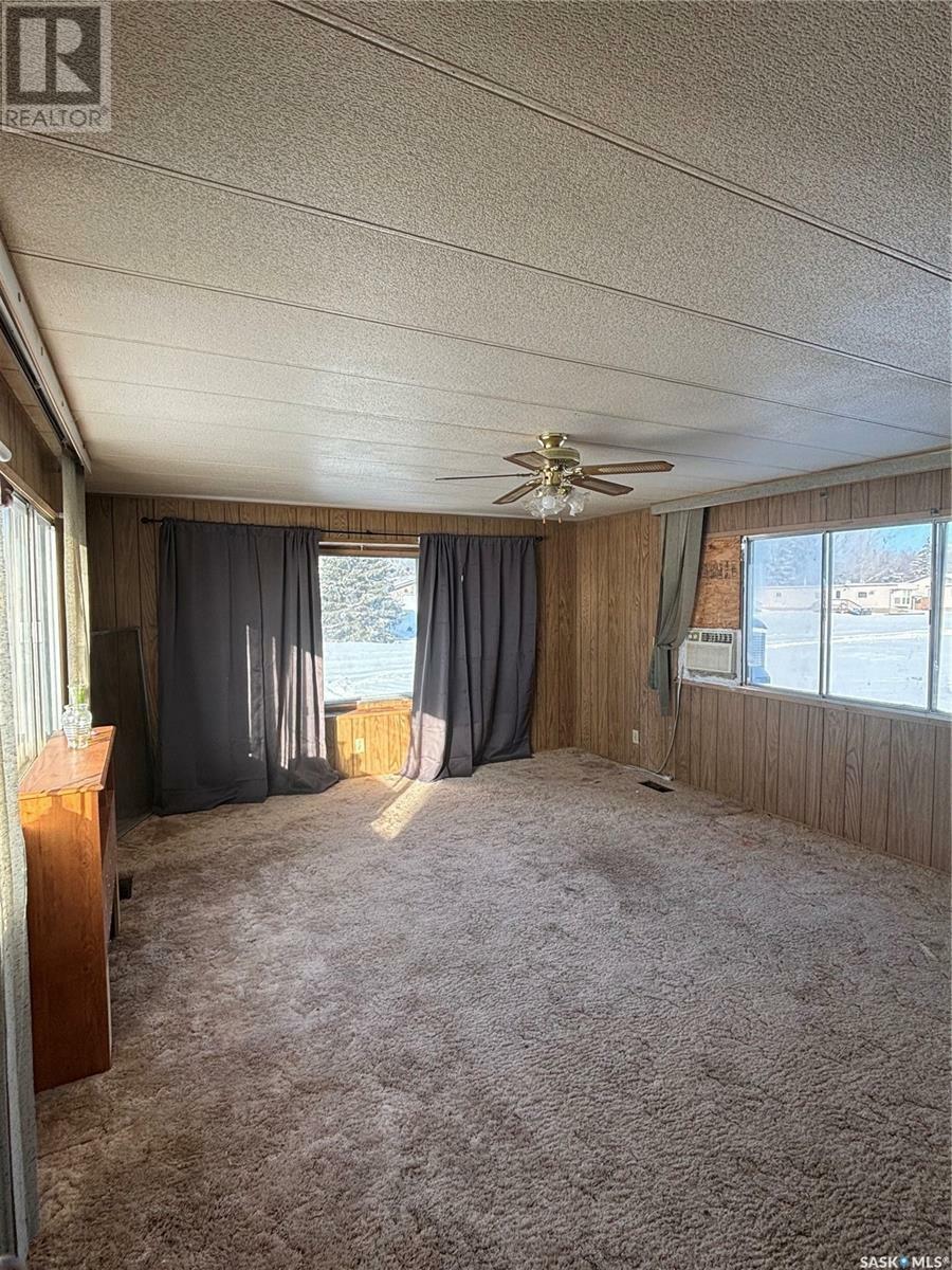 Property Photo: 194 Heward Street SK S0C 0X0