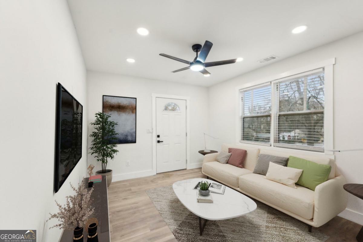 Property Photo: 1288 Almont Drive SW GA 30310