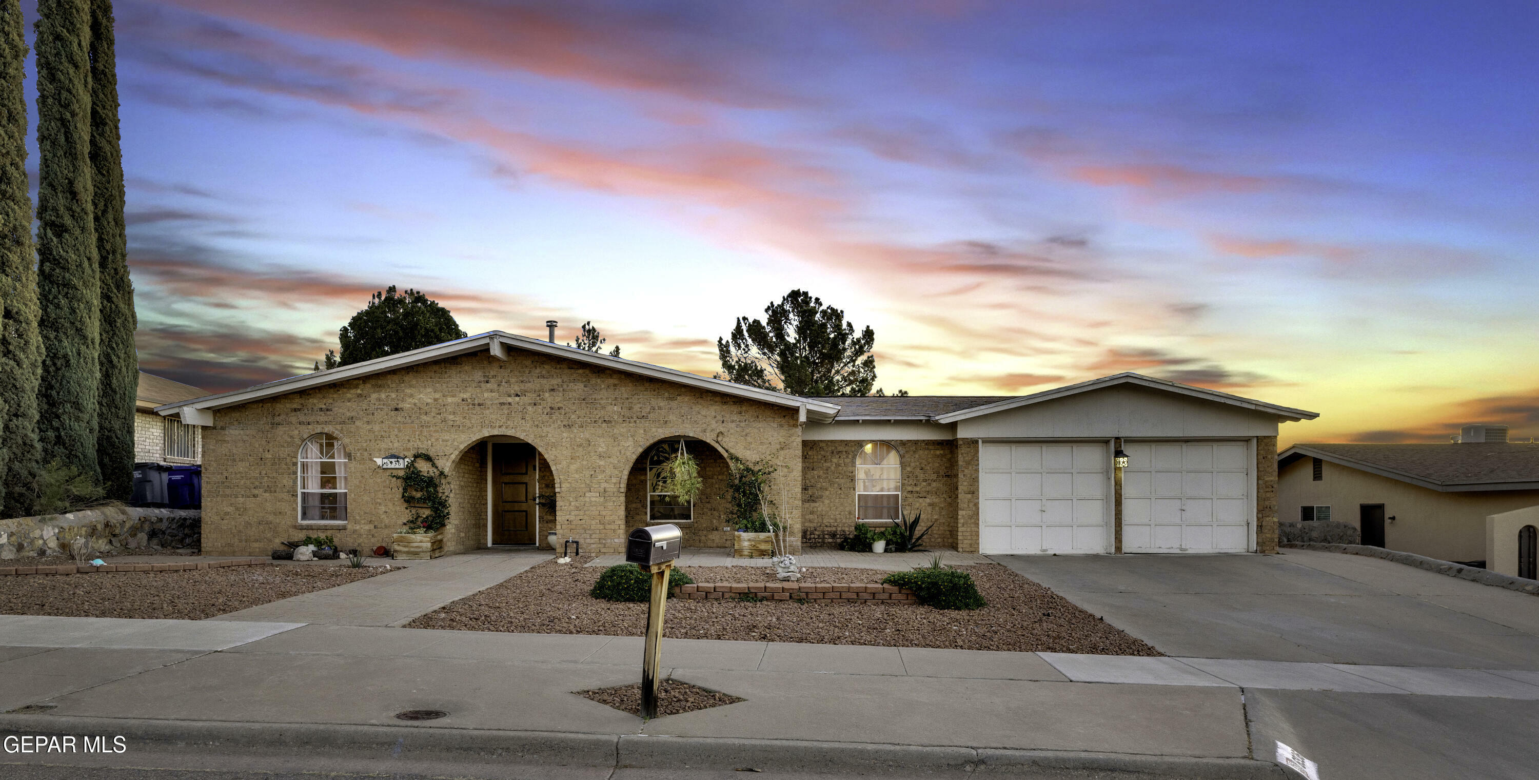 Property Photo: 6936 La Cadena Drive TX 79912