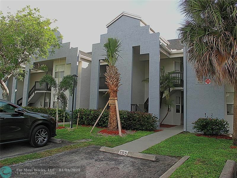 Property Photo:  475 SW 113th Way 475  FL 33025 