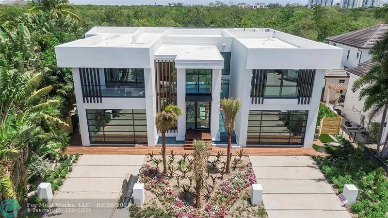 Property Photo: 681 Golden Harbour Drive FL 33432