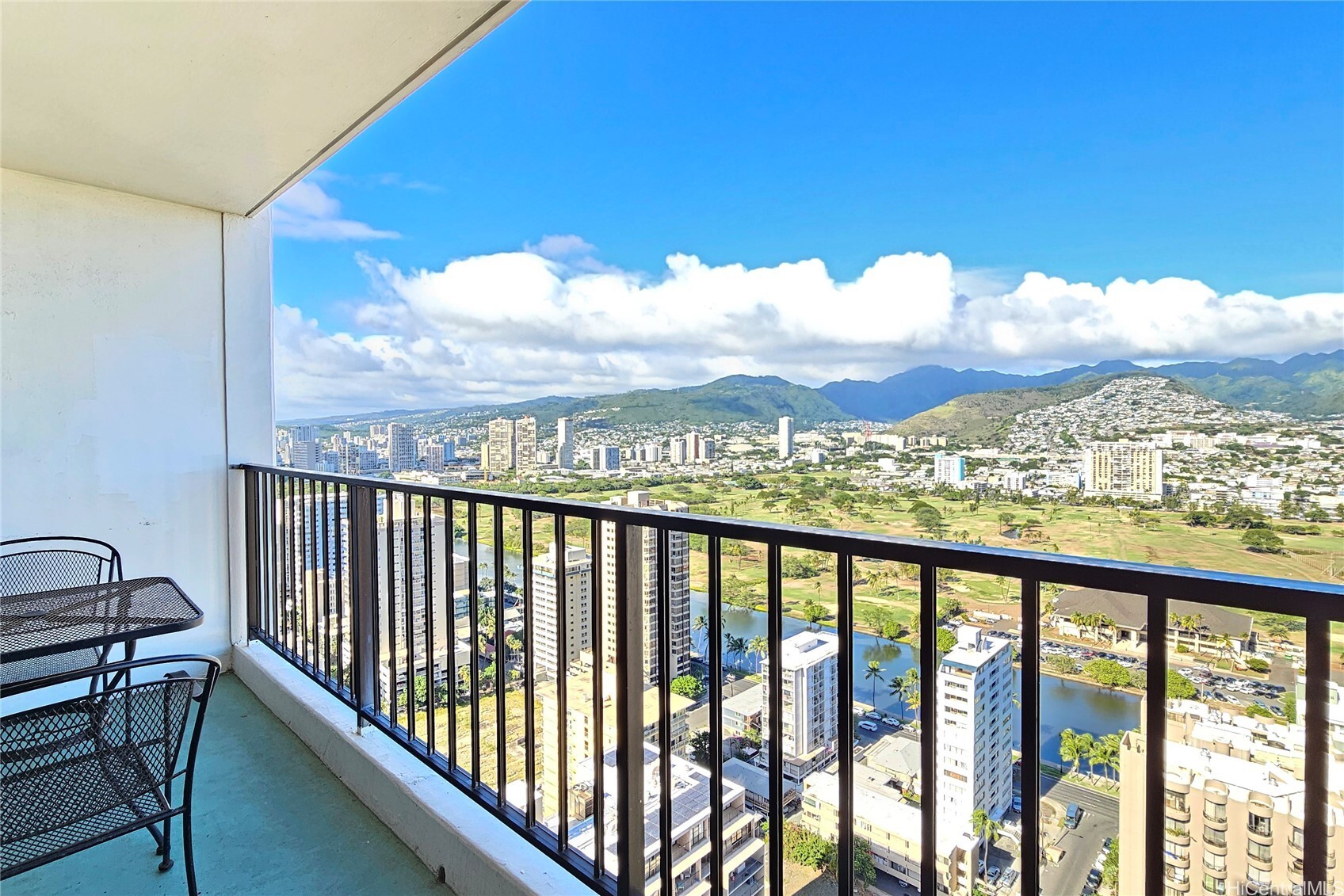 Property Photo: 201 Ohua Avenue 3403 HI 96815